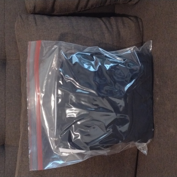 4pc bundle with earrings and bracelet nwt - Picture 13 of 13